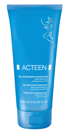 AKNET GEL DETERGENTE PURIFICANTE 200 ML - farmaster.it